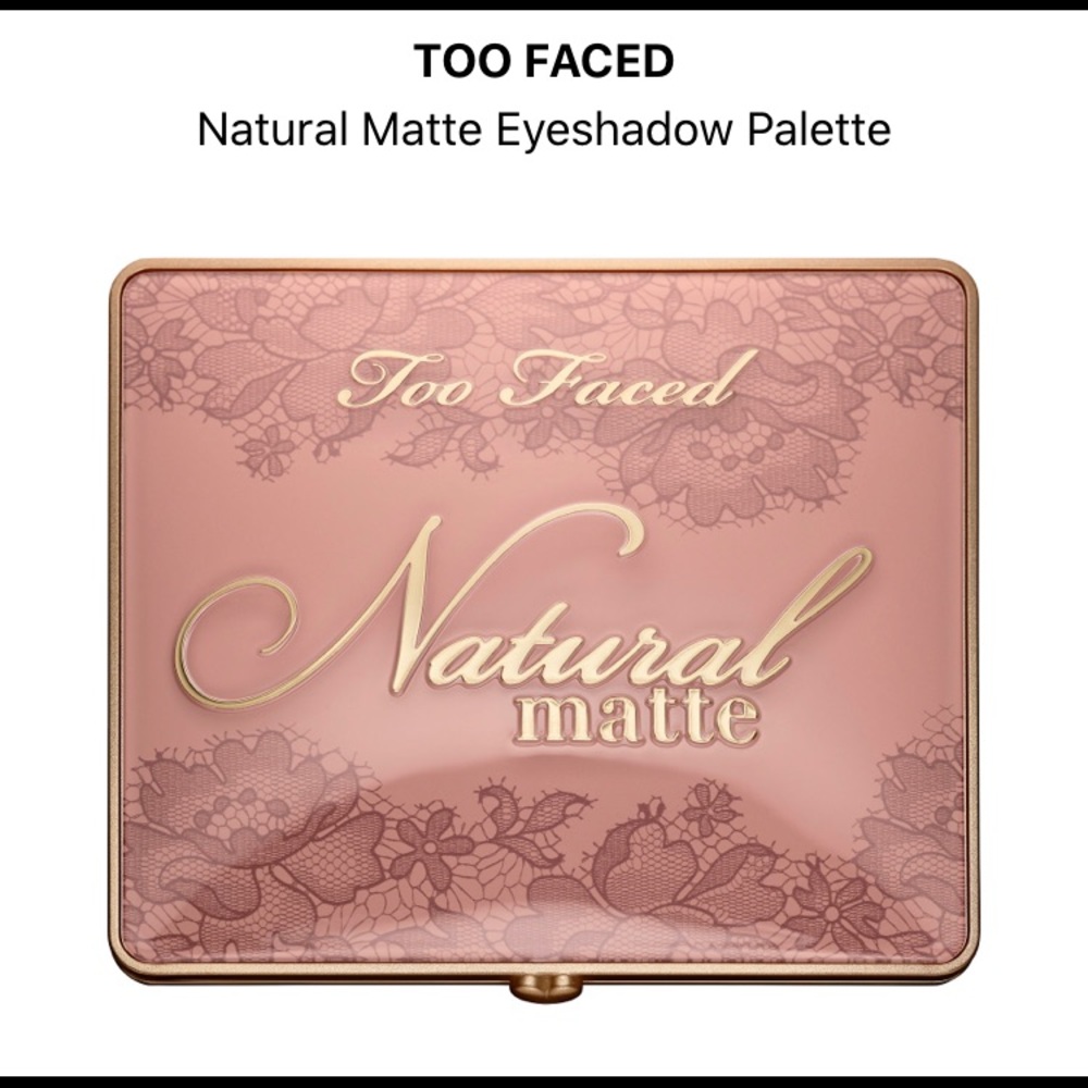 To faced naked palette